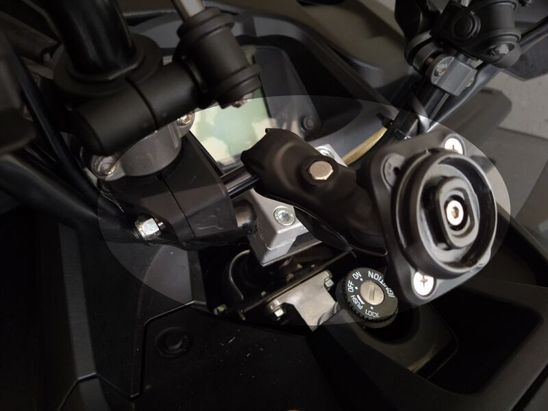 Datei:SW-MOTECH Halterung.jpg