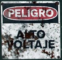 Schild Gefahr Hochspannung