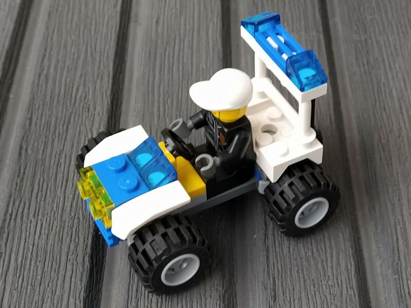 Datei:LEGO-City 30013 fertiges Modell.jpg